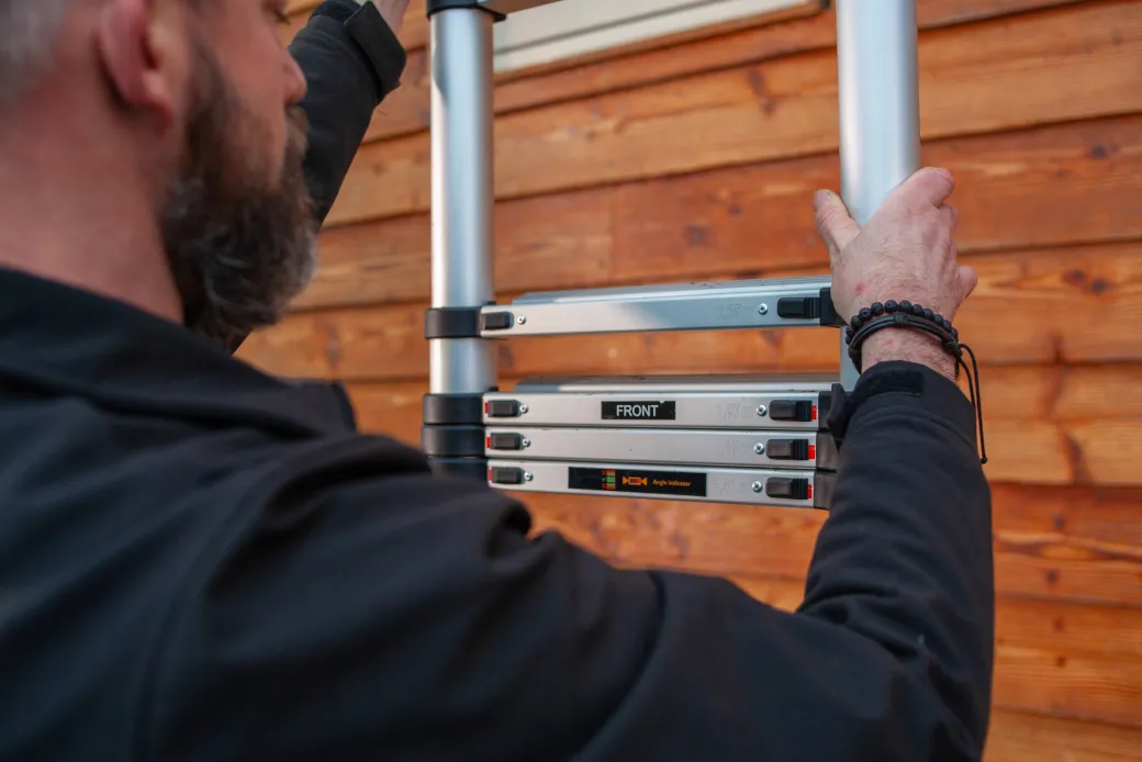 Batavia Professionele Telescoopladder 3.81M|Brico Sale