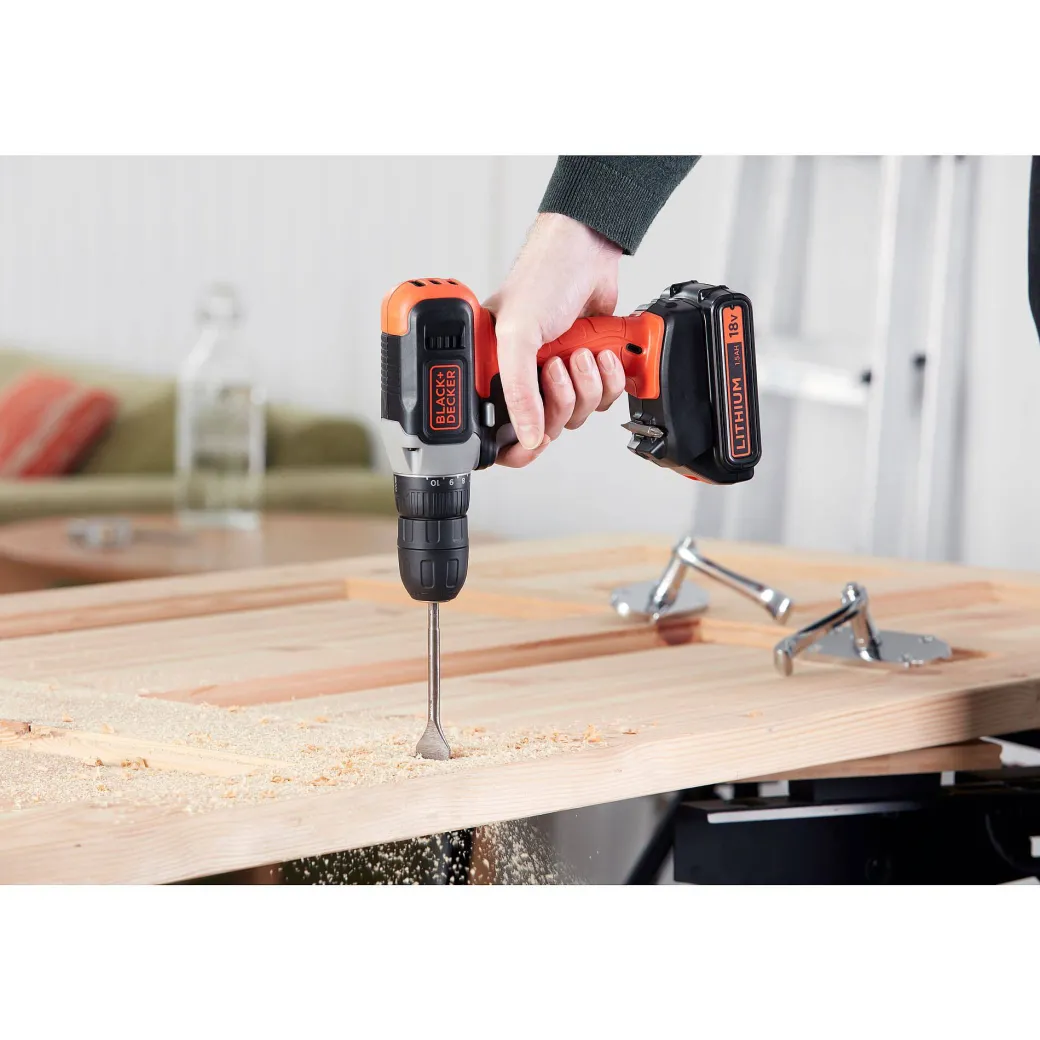 Black+Decker Accuboormachine Bcd001C2-Qw 18V (2 Accu'S)|Brico Clearance