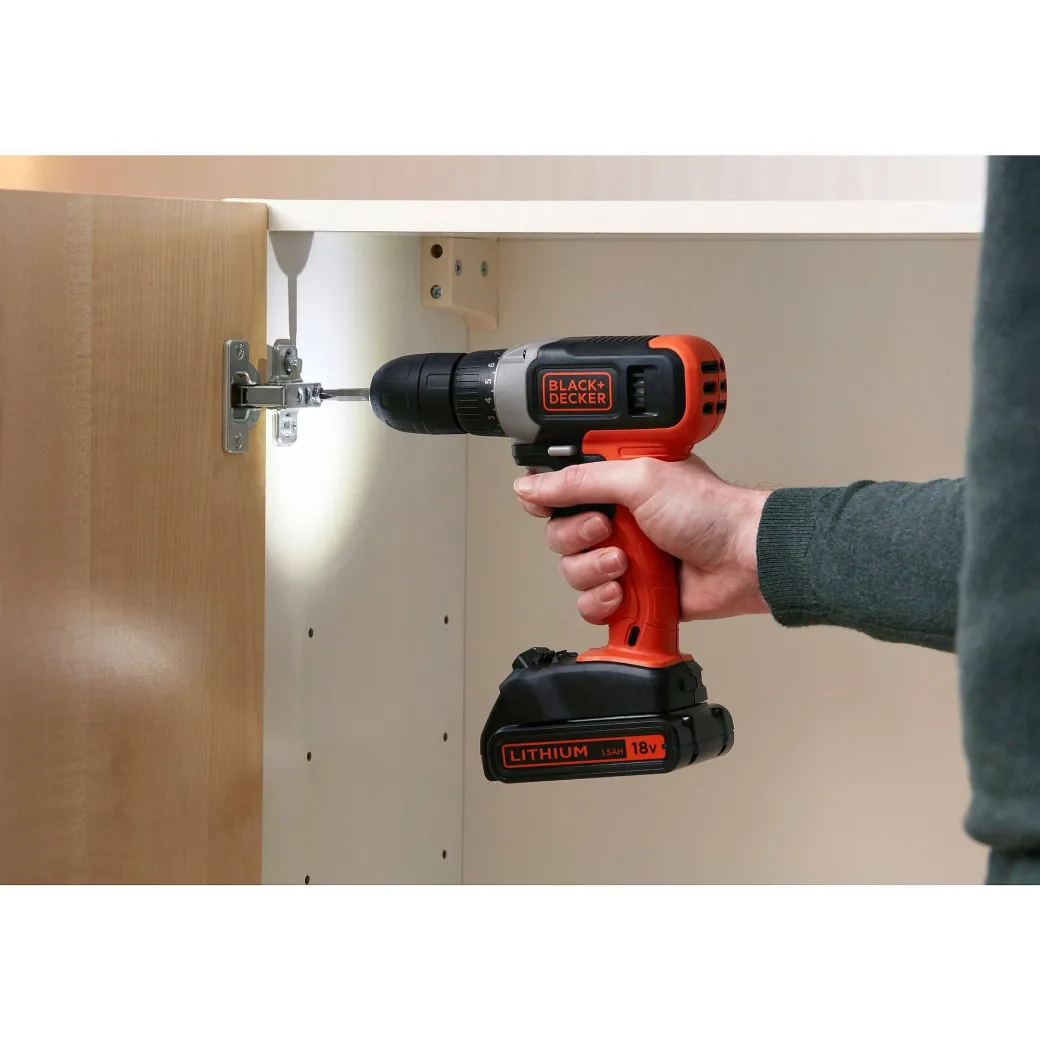 Black+Decker Accuboormachine Bcd001C2-Qw 18V (2 Accu'S)|Brico Clearance