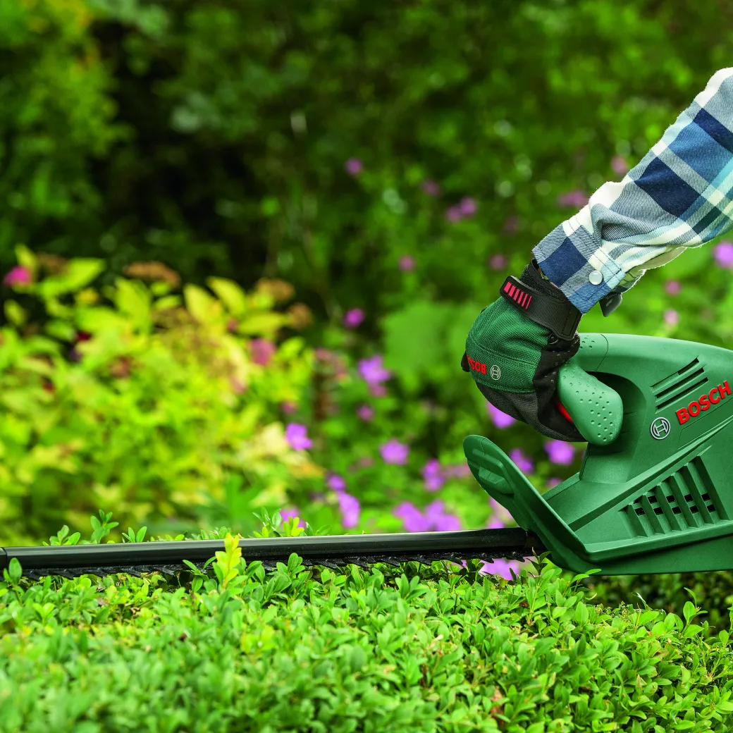 Bosch Elektrische Heggenschaar Easyhedgecut45 420W|Brico