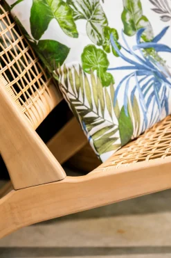Brico Tuinstoelen-Central Park Loungestoel Atrani Acaciahout 83X65X76Cm