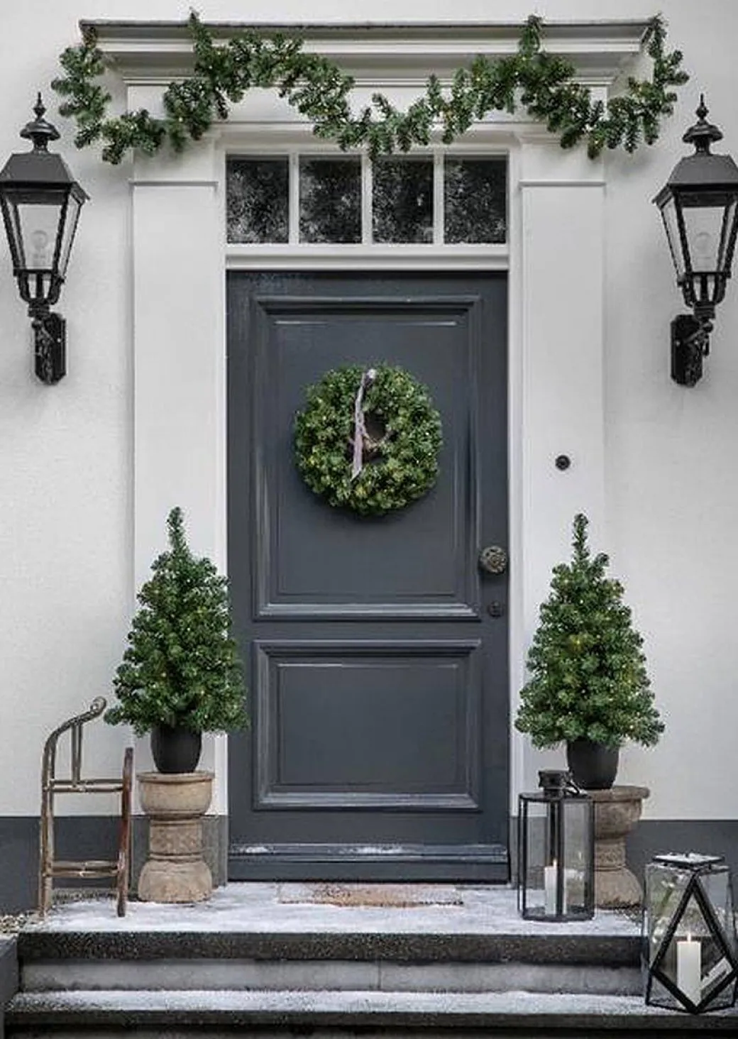 Decoris Voordeurset 2X Mini Kunstkerstboom Met Verlichting 90Cm + Krans En Slinger|Brico Online