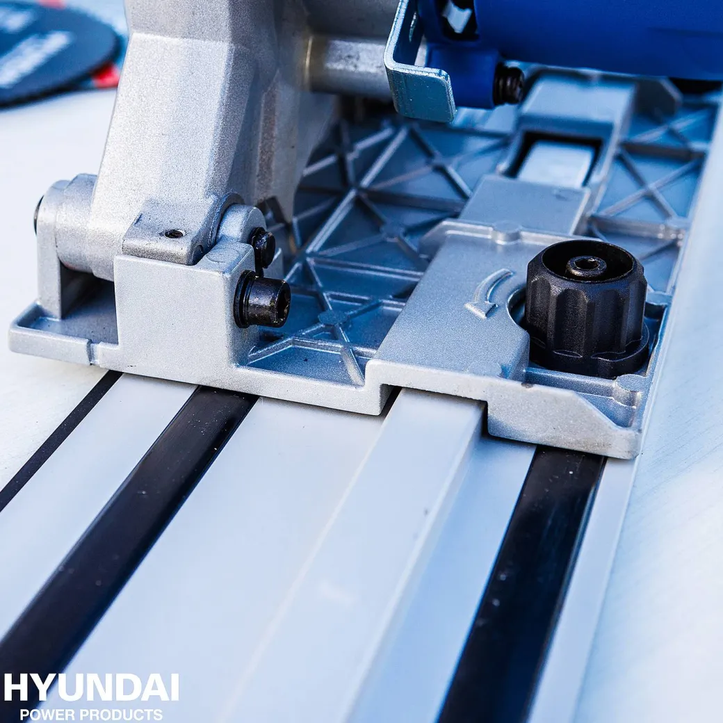 Hyundai Invalzaag + Geleiderail 56341 1050W|Brico Outlet