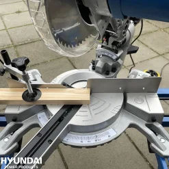 Hyundai Verstek- En Afkortzaag + Accessoires Radiaal 1500W|Brico Online