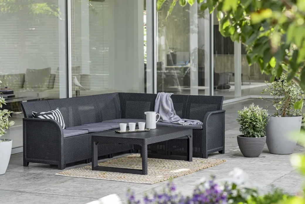 Brico Loungesets-Keter Hoekbank Loungeset Rosalie + Tuintafel Lyon