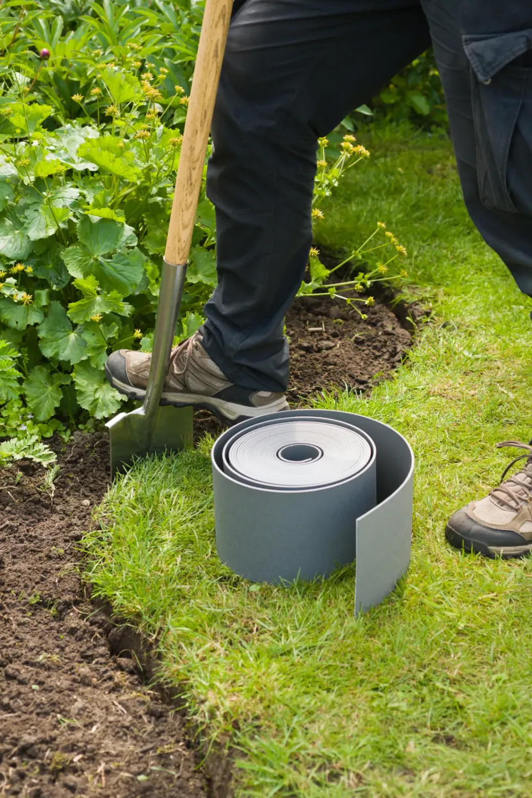 Brico Opsluitbanden & Boordstenen-Nature Tuinborder Pe Grijs 3Mm - 10X0,15M