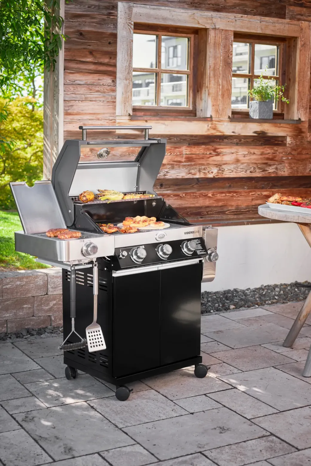 Brico Gasbarbecue-Rosle Gasbarbecue Videro G3-S Vario 30Mbar 70,5X65,5X65,5Cm