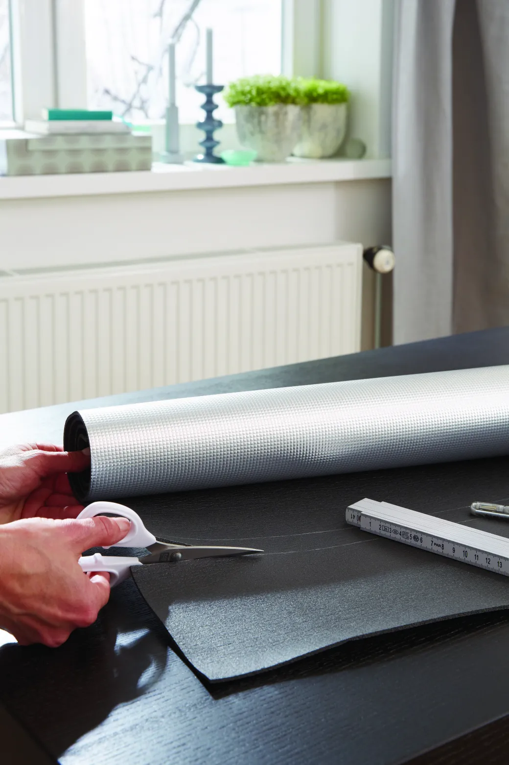 Tesa Radiatorfolie Thermo Cover - Kunststof - Rd Waarde 2,5M² K/W - 1Mm - 70X100Cm - 0,7M²|Brico New