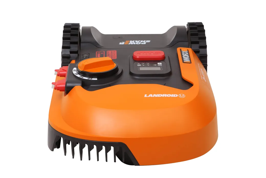 Worx Robotmaaier Landroid M700 - 20V Accu - Voor Gazons Tot Ca. 300M² - Maaibreedte 180Mm - Incl. Laadstation En 150M Terreinafbakeningskabel|Brico Clearance